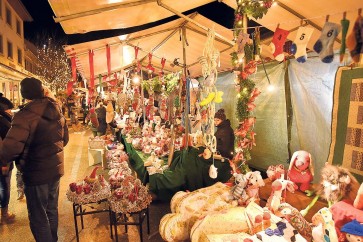 Es glitzert, duftet und klingt